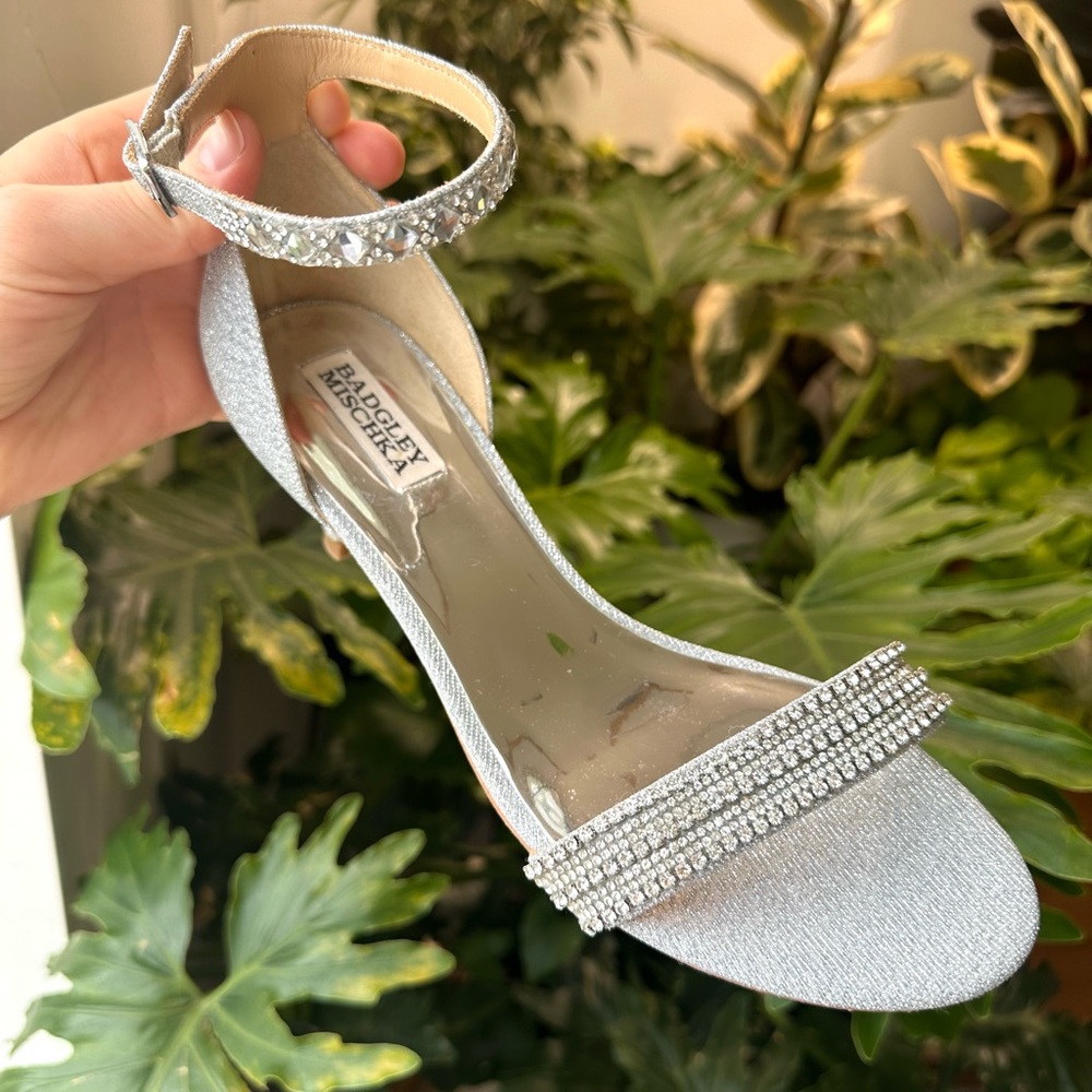 Badgley Mischka Silver Rinestone Kitten Heel Sandal